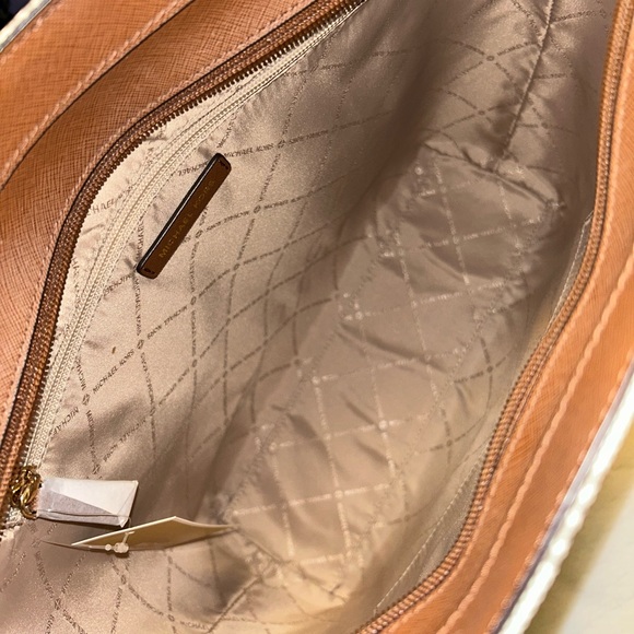 BNWT Michael Kors Tote - Picture 3 of 8